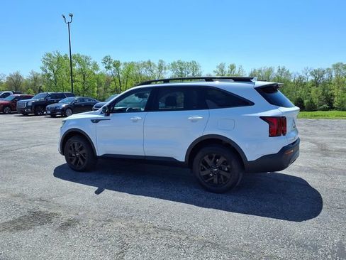 Used 2023 Kia Sorento S w/ Panoramic Sunroof Package AWD/4WD image 35