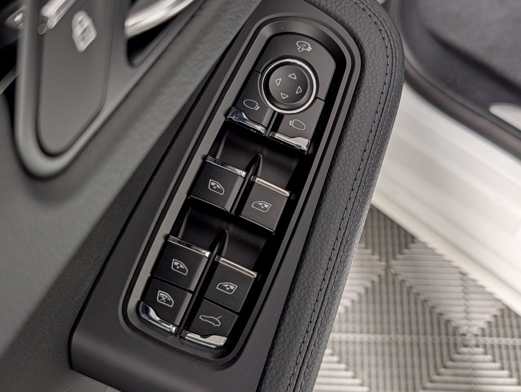 New 2026 Porsche Macan S AWD/4WD image 28