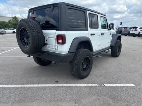 Used 2019 Jeep Wrangler Unlimited Sport S AWD/4WD image 5