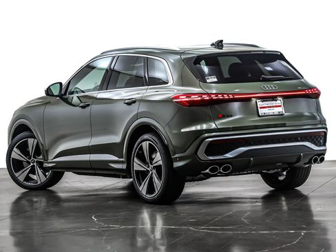 New 2025 Audi SQ5 Premium Plus image 12