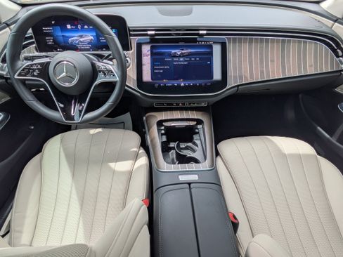 Used 2026 Mercedes-Benz E 450 4MATIC Sedan image 13