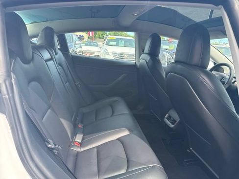 Used 2020 Tesla Model 3 Long Range AWD/4WD image 18