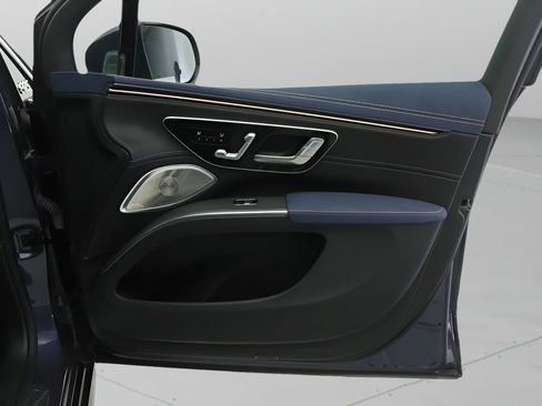 Certified 2023 Mercedes-Benz EQS 580 4MATIC SUV image 21