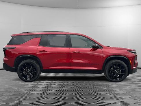 Used 2024 Chevrolet Traverse RS w/ LPO, Floor Liner Package image 6