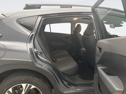 Used 2025 Subaru Crosstrek 2.0i Premium image 18