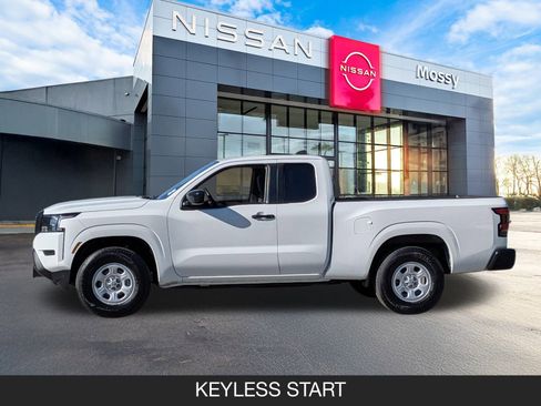 Certified 2023 Nissan Frontier S image 5