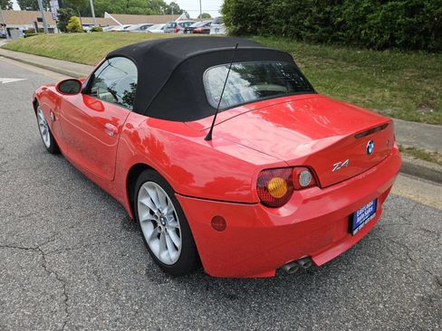Used 2004 BMW Z4 2.5i RWD image 4