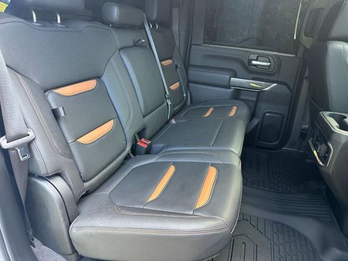 Used 2022 GMC Sierra 2500 AT4 w/ AT4 Preferred Package AWD/4WD image 24
