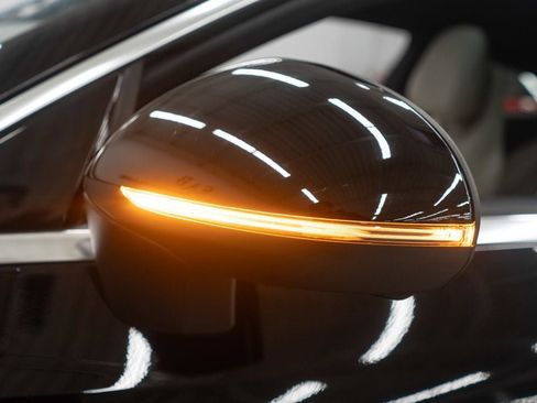 Used 2025 Mercedes-Benz CLE 300 4MATIC Coupe image 43