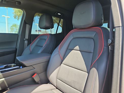 Certified 2025 Chevrolet Equinox RS w/ Safety and Technology Package image 13