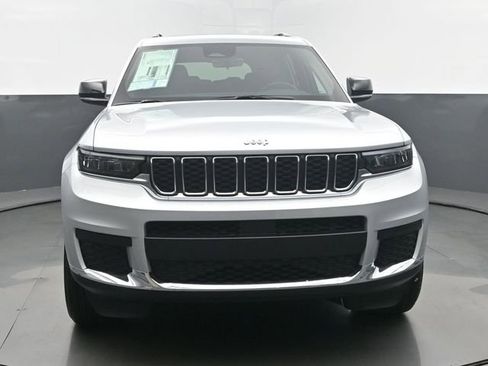New 2026 Jeep Grand Cherokee L 4WD image 8