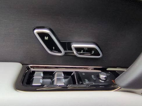 New 2026 Land Rover Range Rover Sport SE image 17