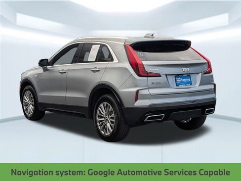 Used 2024 Cadillac XT4 Premium Luxury image 4