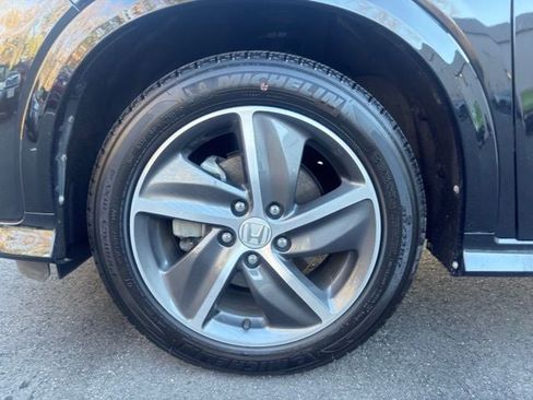 Used 2019 Honda HR-V Touring image 25