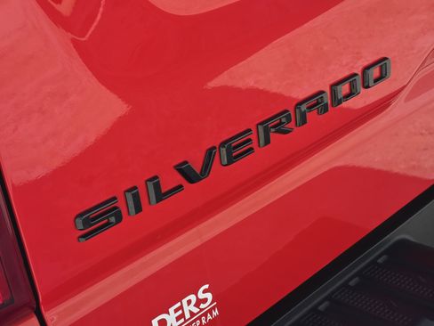 Used 2023 Chevrolet Silverado 1500 ZR2 w/ ZR2 Bison Edition AWD/4WD image 13