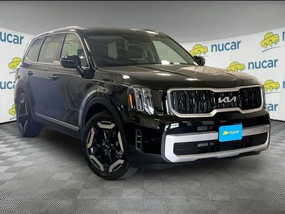 Used 2024 Kia Telluride EX w/ EX Captain's Chair Package