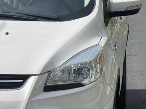 Used 2015 Ford Escape Titanium FWD image 22