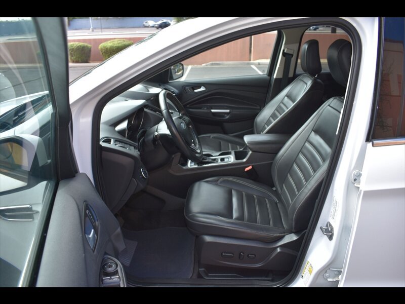 Used 2019 Ford Escape SEL FWD image 15