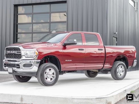 Used 2022 RAM 2500 Tradesman AWD/4WD image 2