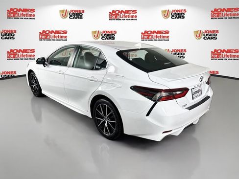 Certified 2024 Toyota Camry SE w/ Cold Weather Package FWD image 2