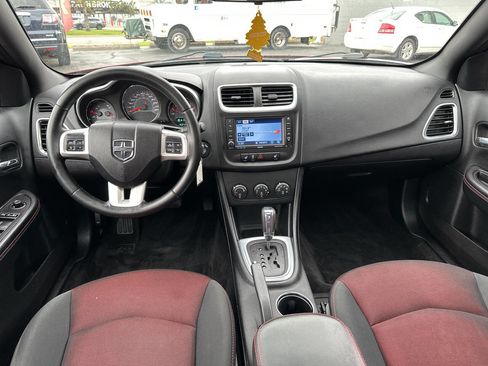 Used 2011 Dodge Avenger Heat FWD image 14