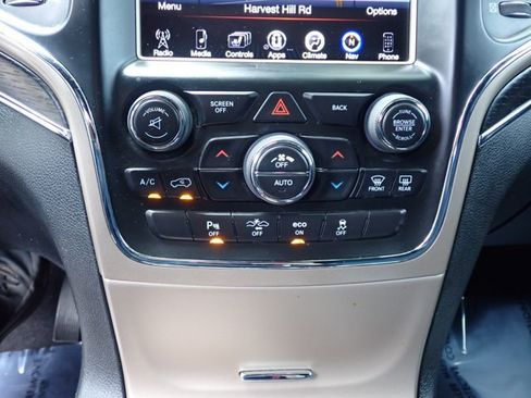 Used 2015 Jeep Grand Cherokee Summit w/ Platinum Series Group AWD/4WD image 21