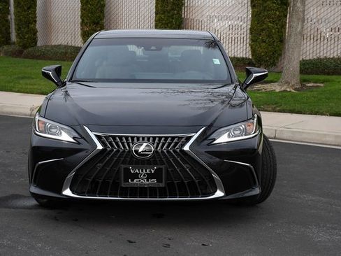 New 2025 Lexus ES 350 350 image 2