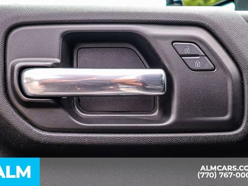 Used 2023 Chevrolet Silverado 2500 Custom w/ Custom Value Package image 47