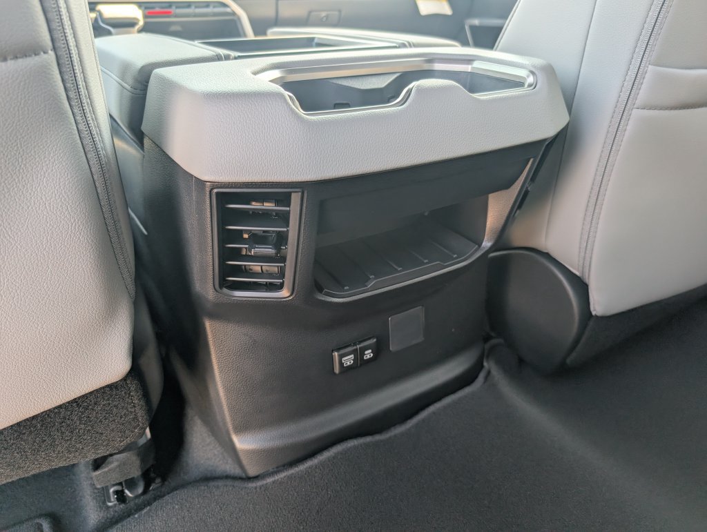 New 2026 Toyota Tundra Limited AWD/4WD image 28
