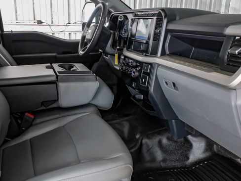 Used 2023 Ford F350 XL AWD/4WD image 13