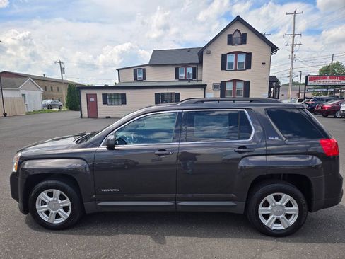 Used 2015 GMC Terrain SLE w/ Convenience Package AWD/4WD image 9