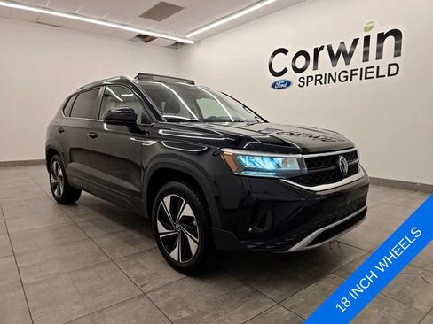 Used 2024 Volkswagen Taos SE AWD/4WD image 6
