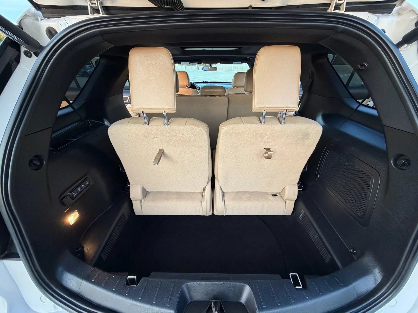 Used 2017 Ford Explorer Limited FWD image 7