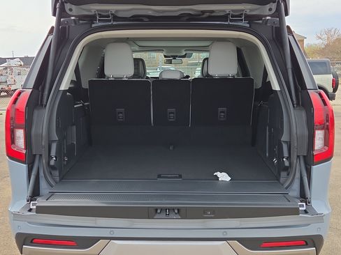 New 2026 Ford Expedition Max Platinum w/ Driver's Package image 4