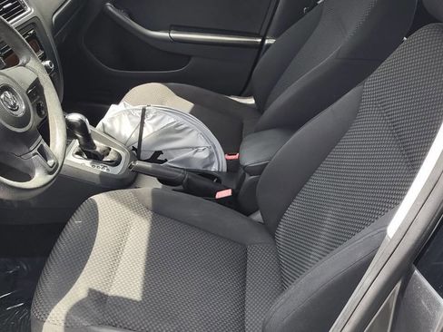 Used 2014 Volkswagen Jetta S image 7