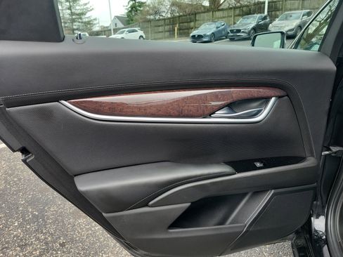 Used 2017 Cadillac XTS Luxury w/ Driver Awareness Package image 16