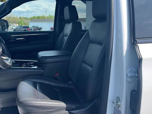 Used 2025 Chevrolet Tahoe Z71 image 19