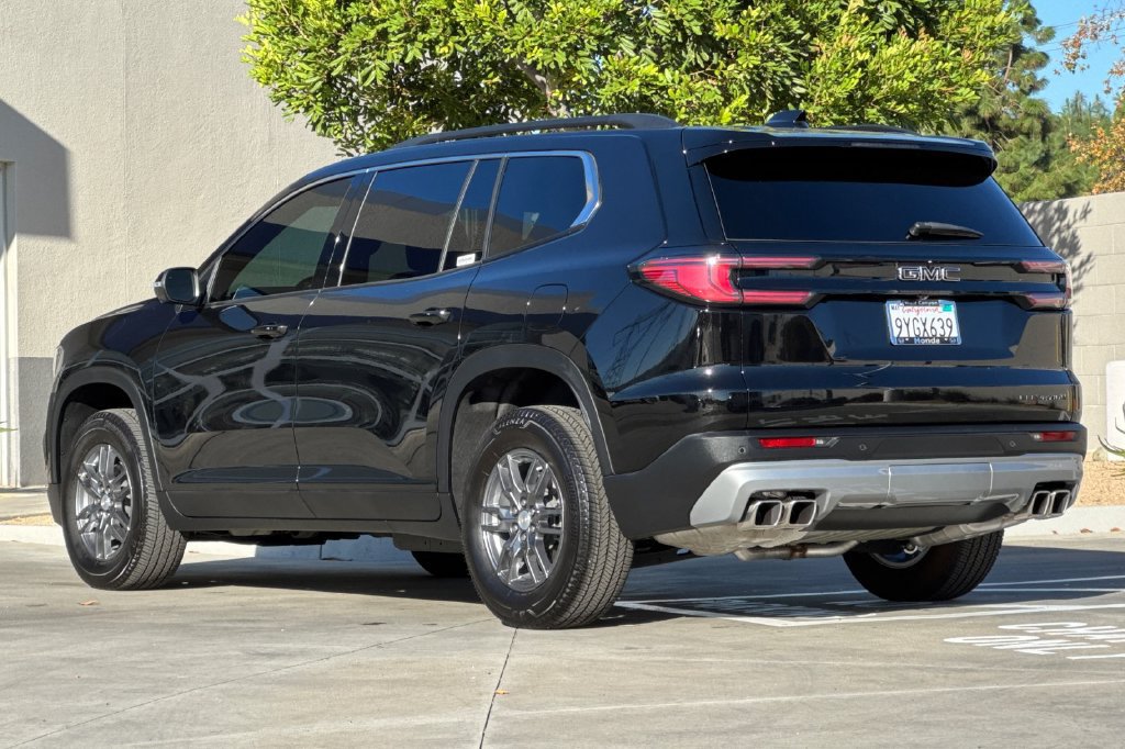 Used 2025 GMC Acadia Elevation FWD image 7