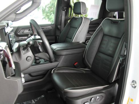 Certified 2024 GMC Sierra 1500 AT4X image 22