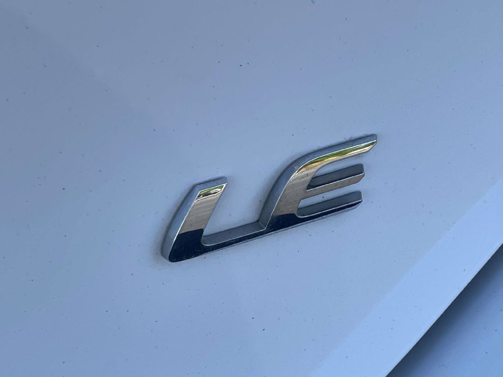 Used 2019 Toyota Corolla LE FWD image 10