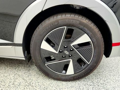 Used 2025 Hyundai Ioniq 5 Limited RWD image 9