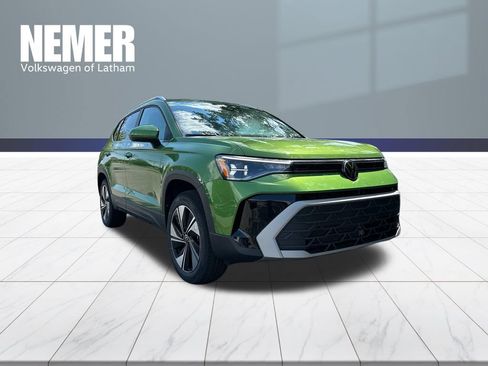 New 2026 Volkswagen Taos SE AWD/4WD image 5