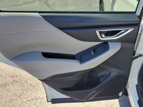 Used 2019 Subaru Forester Limited w/ Popular Package #3 image 10