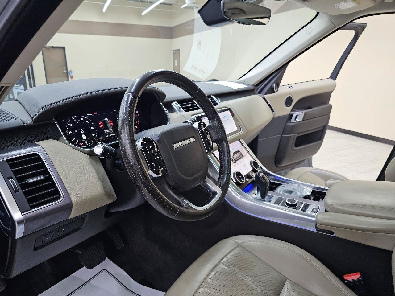 Used 2018 Land Rover Range Rover Sport HSE AWD/4WD image 20