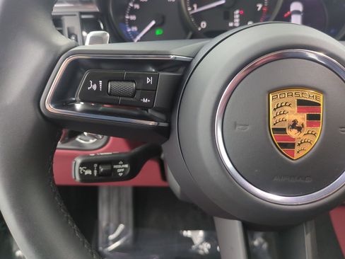 Certified 2026 Porsche Macan AWD/4WD image 20