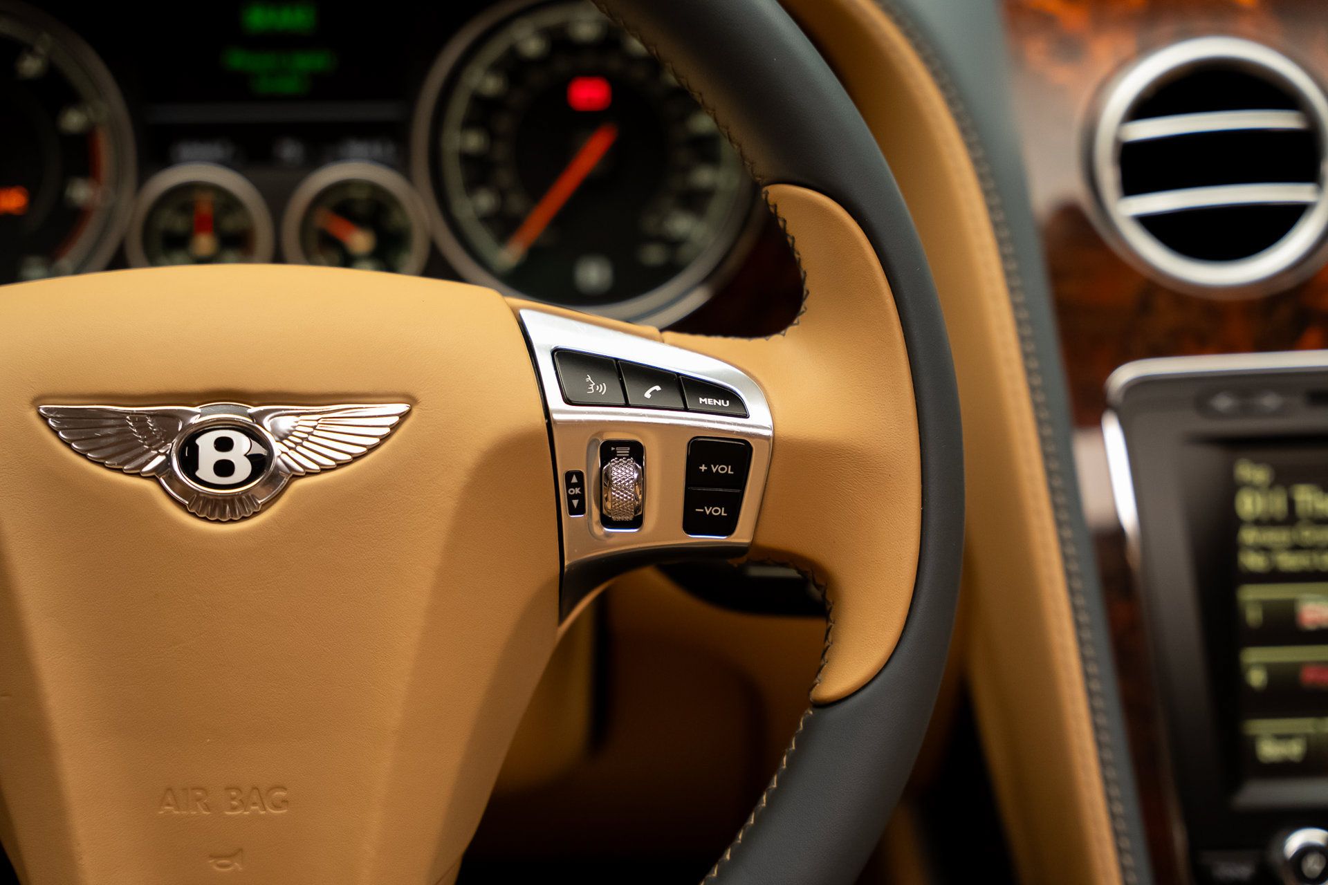 Used 2016 Bentley Flying Spur V8 AWD/4WD image 45