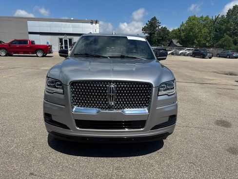 Used 2022 Lincoln Navigator Reserve AWD/4WD image 8