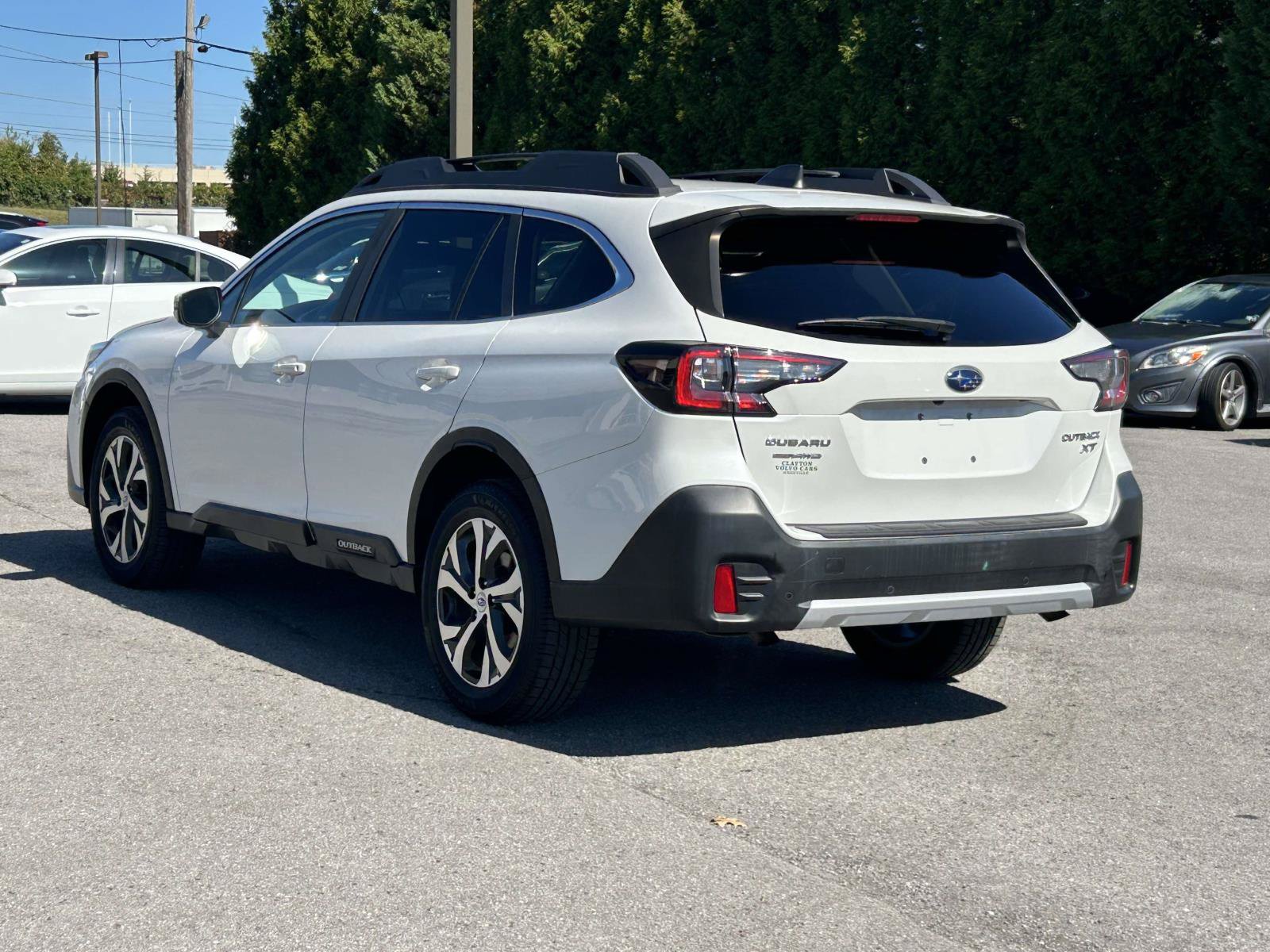 Used 2022 Subaru Outback Limited XT AWD/4WD image 5