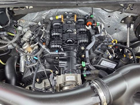 Used 2021 Ford Expedition XLT RWD image 24