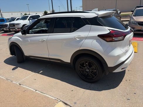 Used 2024 Nissan Kicks SR w/ SR Premium Package FWD image 4